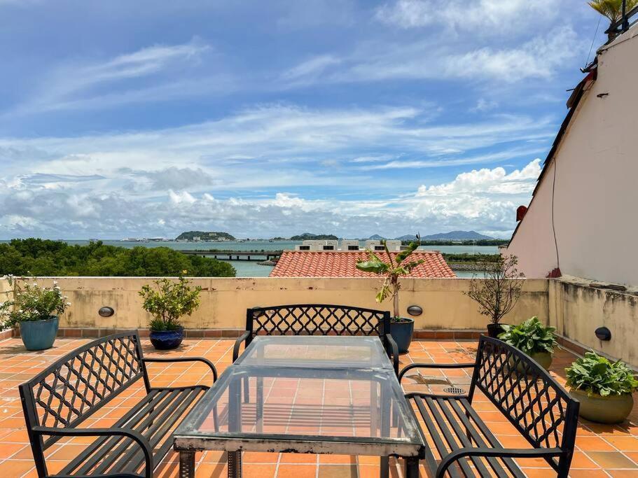Amazing Experience Casco Viejo 7 * Panama City
